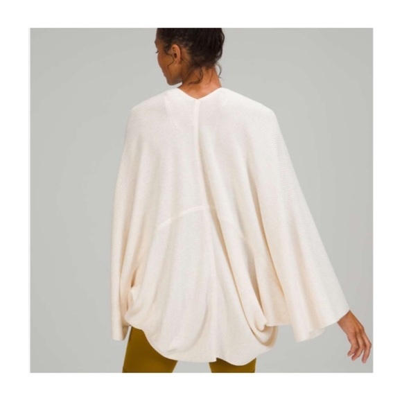 Lululemon Cashlu Knit Textured Wrap Size M/L - Picture 7 of 12